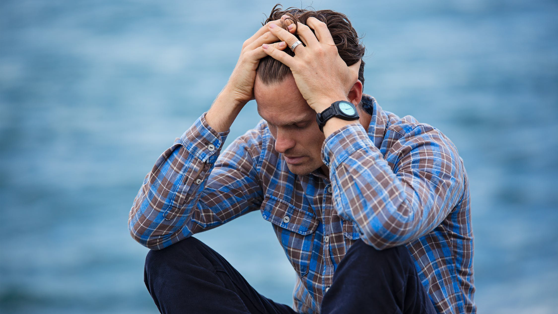 Local Libertarian Losing Confidence in Free Market Ability to Find Him a Girlfriend